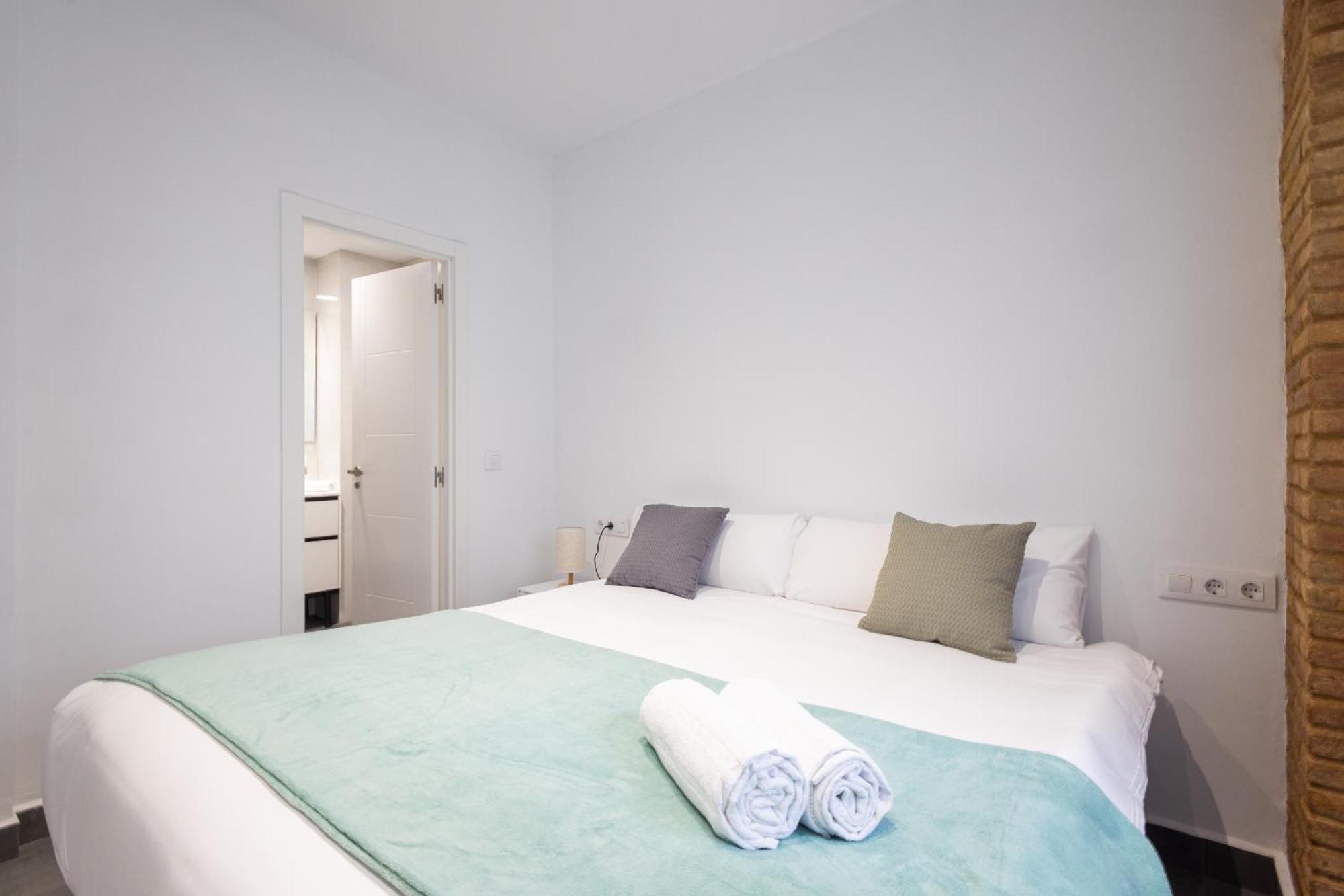 Florit Flats - The Patraix Apartments Valencia Exterior photo